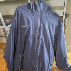 Mammut jacket. Dry Tech. Mapped insulation.